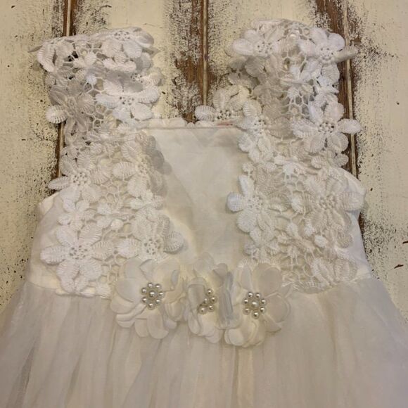 Vogue Fashion Flower Girl Dress - Picture 2 of 8